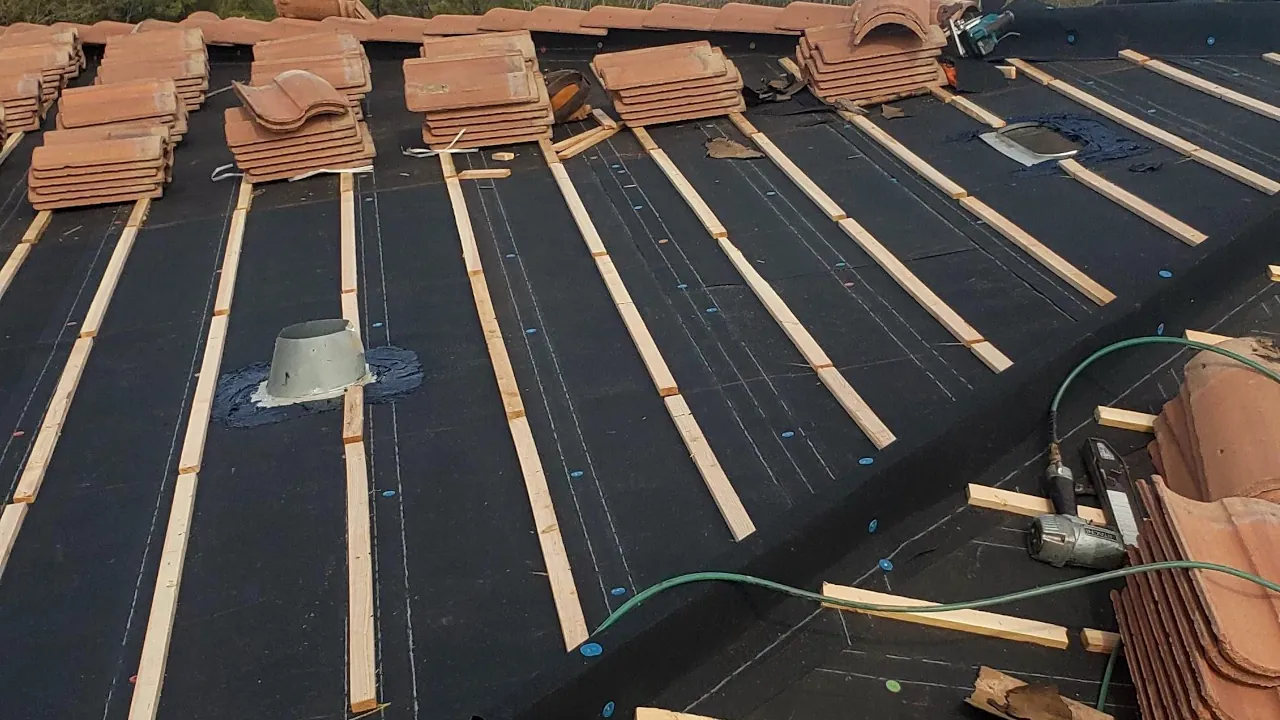 A And D Roofing crew installing a roof in Tucson